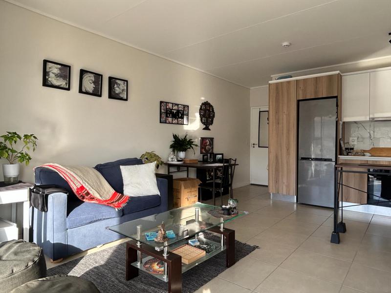 To Let 1 Bedroom Property for Rent in Sandown Western Cape